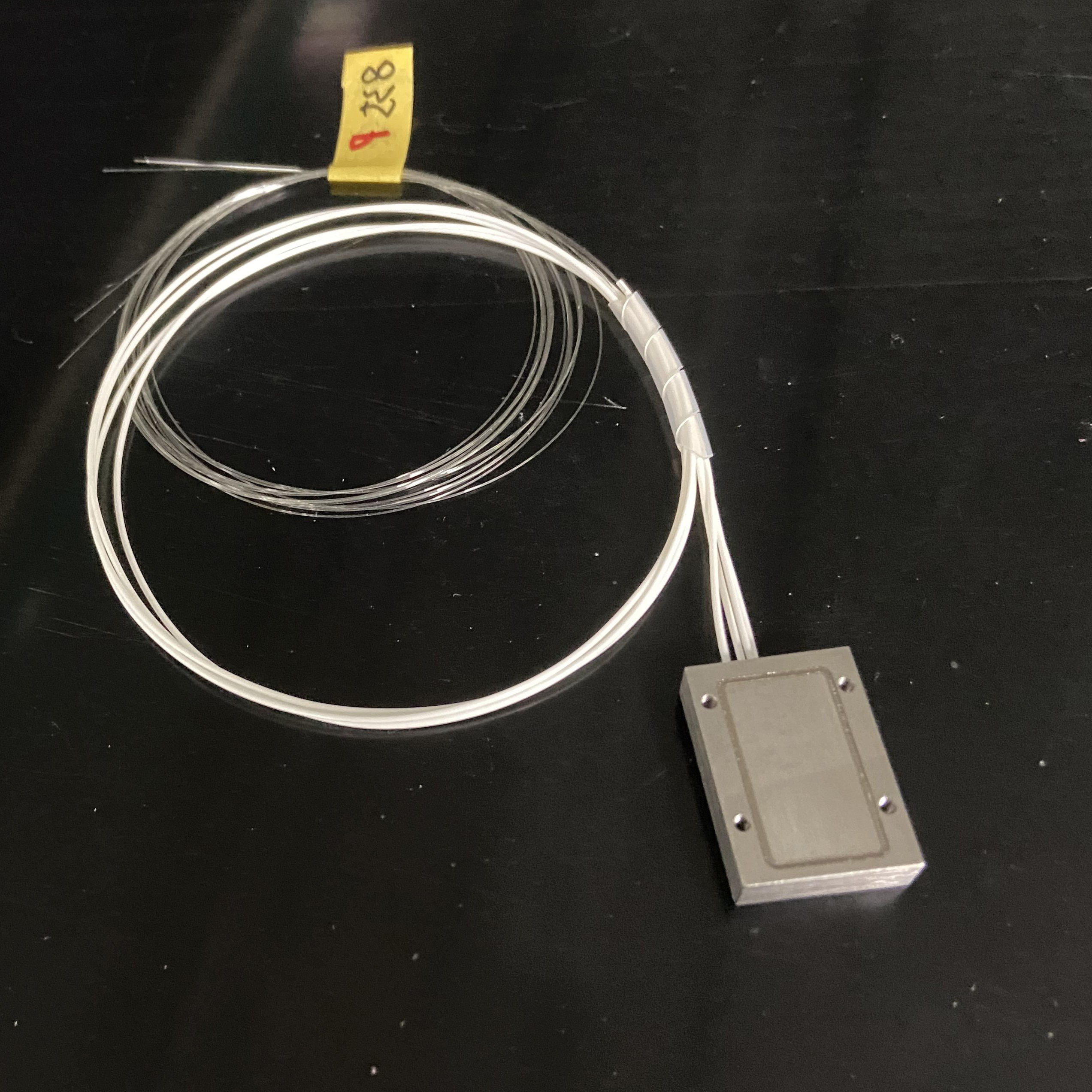 3CH 200GHz DWDM Module,C40/C32/C26 ,ZBL,900um Loose tube,0.3M, FC/APC，應(yīng)用于相控陣天線(xiàn)、衛(wèi)星通信和量子傳輸?shù)某蚉DL高集成度DW